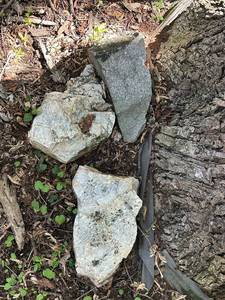 lot 1010 image: Natural Granite and Quartzite Stones for Landscaping
