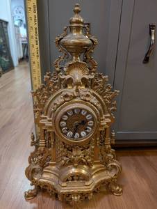 lot 11 image: Ornate Antique-Style Gilt Mantel Clock with Roman Numerals