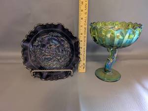 lot 160 image: Vintage Carnival Glass Windmill Bowl and Green Compote Dish