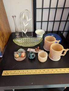 lot 175 image: Collection of Vintage Decorative Glass, Ceramic, and Metal Tabletop Items