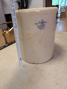 lot 243 image: Antique 10-Gallon Stoneware Crock with Crown Mark