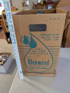 lot 248 image: Vintage Glenwood 5-Gallon Glass Water Bottle with Original Box