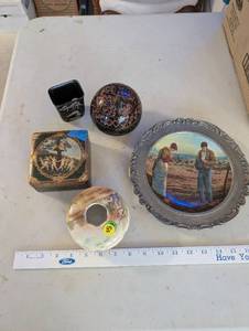 lot 260 image: Decorative Collectibles Lot with Porcelain Plate, Trinket Boxes, and Art Sphere