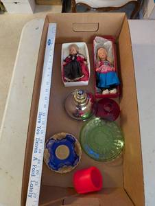 lot 261 image: Collection of 2 Vintage Dolls and Assorted Decorative Glassware