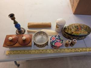 lot 337 image: Vintage Vanity and Decor Lot Including Tin, Shaker, Dish, and Accessories