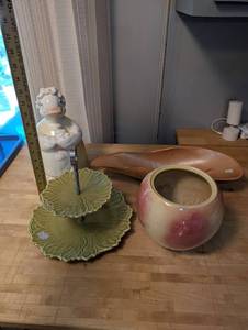 lot 351 image: Vintage Ceramic Kitchen Decor Collection with Cookie Jar, Leaf Tiered Tray, Planter, and Bowl