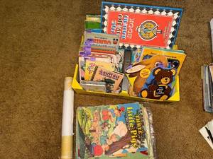 lot 54 image: Large Collection of Vintage and Classic Childrens Books with Educational Map