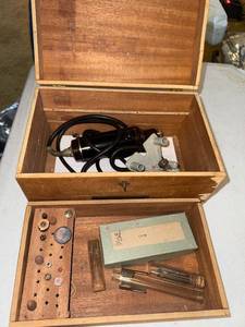 lot 92 image: Vintage Electric Engraving Tool Kit with Wooden Case and Accessories