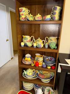 lot 136 image: Hand Painted Fruit-Themed Ceramic Dinnerware Collection