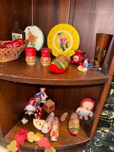 lot 145 image: Collection of Vintage European Folk Decor and Toys