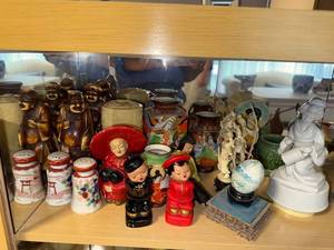 lot 182 image: Collection of Vintage Asian Figurines, Vases, and Decorative Collectibles