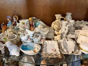 lot 192 image: Collection of Porcelain Animal Figurines, Miniature Vases, and Decorative Trinkets