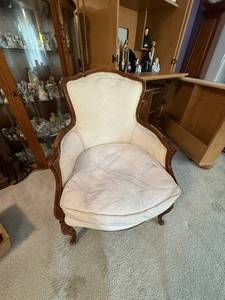 lot 194 image: Vintage Upholstered Wood-Frame Accent Chair