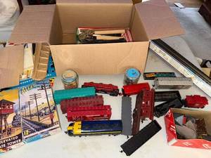 lot 213 image: HO Scale Model Train Set with Engines, Cars, Tracks, Atlas Accessories and Scenery Pieces