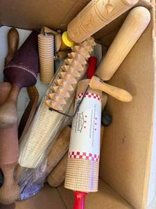 lot 222 image: Collection of Vintage Wooden and Specialty Rolling Pins