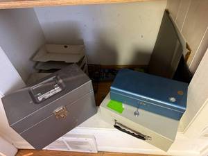 lot 305 image: Lot of 3 Metal Cash Boxes and 2 Office Desk Organizers