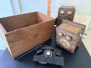 lot 409 image: Antique and Vintage Rotary Telephones with Wooden Wall Mount Boxes - Collection of 3