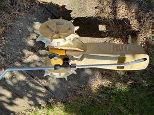 lot 433 image: Melnor The Tracker Traveling Sprinkler No. 1000 with Box