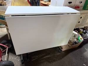 lot 448 image: Folding Drop-Leaf CraftQuilting Table on Wheels