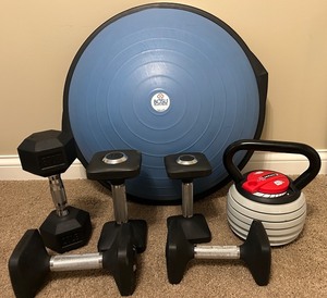 lot 91 image: BOSU Balance Trainer with Adjustable Kettlebell and Dumbbell Set