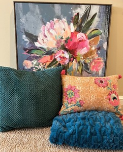 lot 108 image: Floral Framed Canvas Wall Art, Decorative Throw Blanket, and 3 Pillows Set