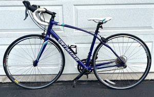 lot 151 image: Specialized Dolce Road Bike with Shimano Claris Components