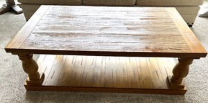 lot 11 image: Rectangular Solid Wood Coffee Table with Turned Legs and Shelf