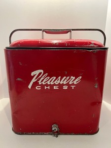 lot 89 image: Vintage Red Metal Pleasure Chest Cooler with Duck Graphic