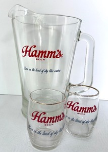 lot 139 image: Hamms Beer Glass Pitcher with 2 Glasses Set