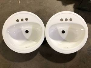 lot 61 image: Lot of Bootz Industries Laurel Round Drop-In Bathroom Sink in White  Customer Returns See Pictures