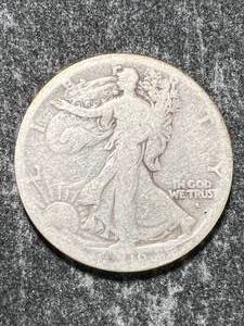 lot 19 image: 1916-S (OBV) US WALKING LIBERTY HALF DOLLAR