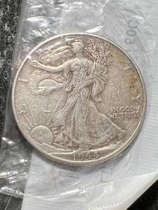 lot 22 image: 1944 US WALKING LIBERTY HALF DOLLAR