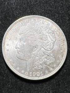 lot 72 image: 1921 US MORGAN SILVER DOLLAR