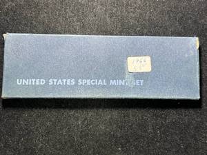 lot 74 image: 1966 US SPECIAL MINT SET