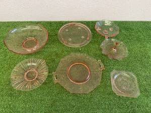 lot 6 image: Pink Glass