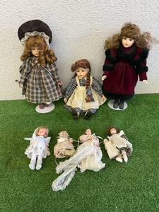 lot 13 image: Porcelain Dolls