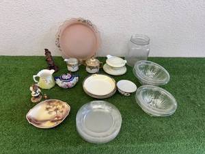 lot 20 image: Everything Pictured