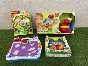 lot 27 image: ElmoSesame Street Toys