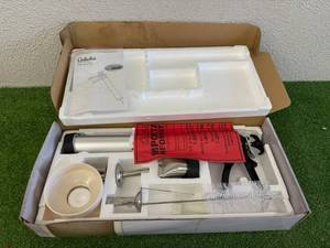 lot 45 image: Cabelas Jerky Blaster - New