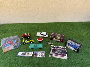 lot 87 image: Toys