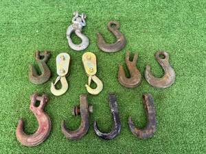 lot 98 image: Hooks