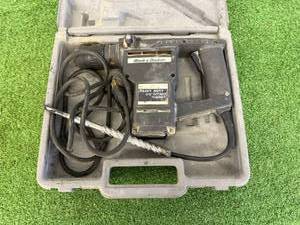 lot 112 image: Black & Decker Heavy Duty 58 Rotary Hammer