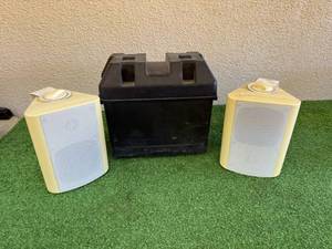 lot 137 image: Speakers & Battery Box