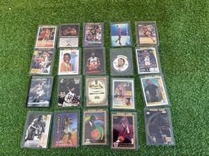 lot 161 image: Basketball Cards