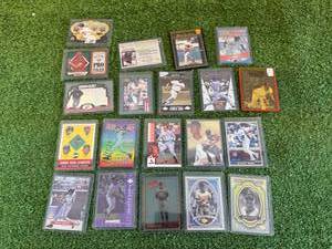 lot 163 image: Baseball Cards - Barry Bonds, Nolan Ryan, Roger Clemens