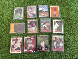 lot 164 image: Baseball Cards - Derek Jeter RC, Sammy Sosa, Travis Hafner RC