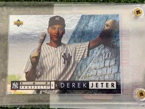 lot 173 image: Derek Jeter Top Prospects Card