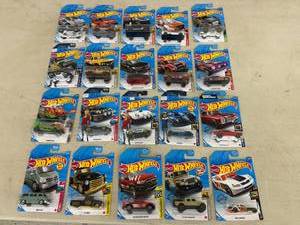 lot 202 image: 20 Hot Wheels Vehicles