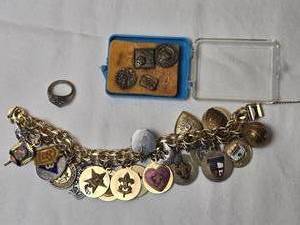 lot 54 image: Amazing Vintage Boy Scouts of America Charm Collection