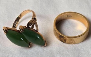 lot 52 image: Vintage 14K Gold Ring Pair - 5g, 4g